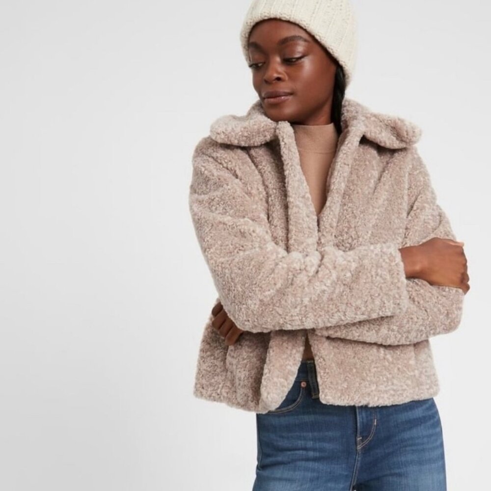 Banana Republic Teddy Coat Jacket Size Small Beige Trendy